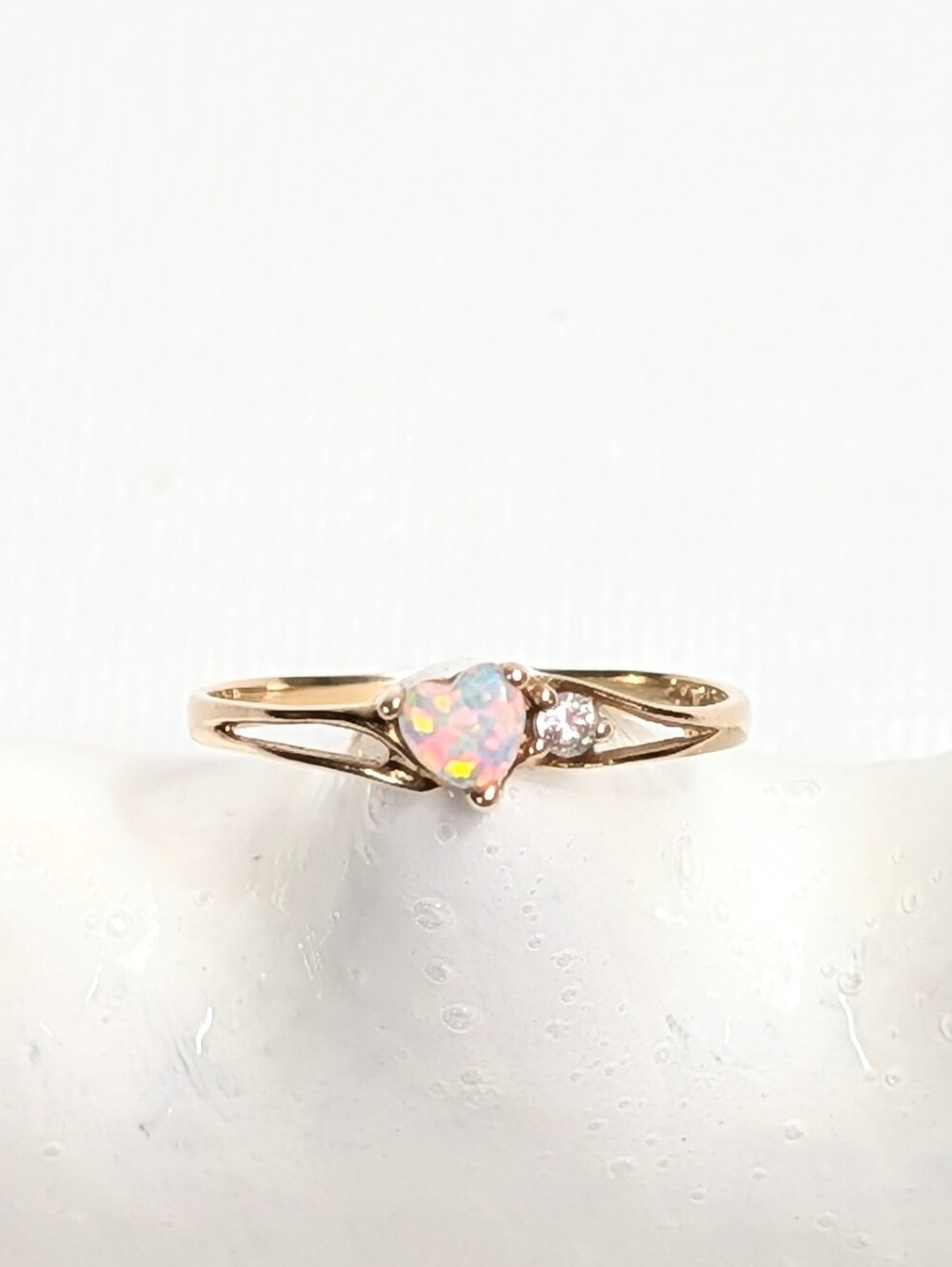 Vintage Rings & Things 10K Gold Heart Opal Diamond Ring Size 7 - Picture 5 of 6